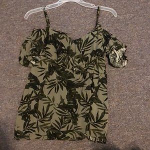 Old navy cold shoulder tank top